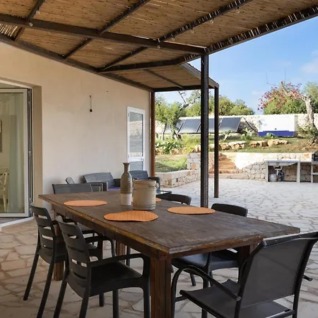 Casale Degli Ulivi Con Piscina Scicli